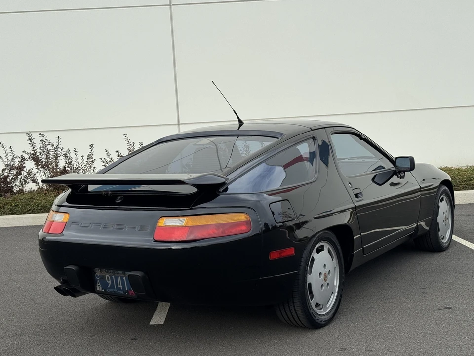 1990 Porsche 928 S4 - Image 22 of 31