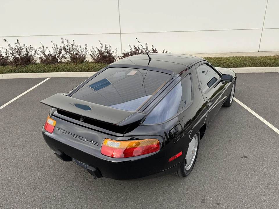 1990 Porsche 928 S4 - Image 26 of 31