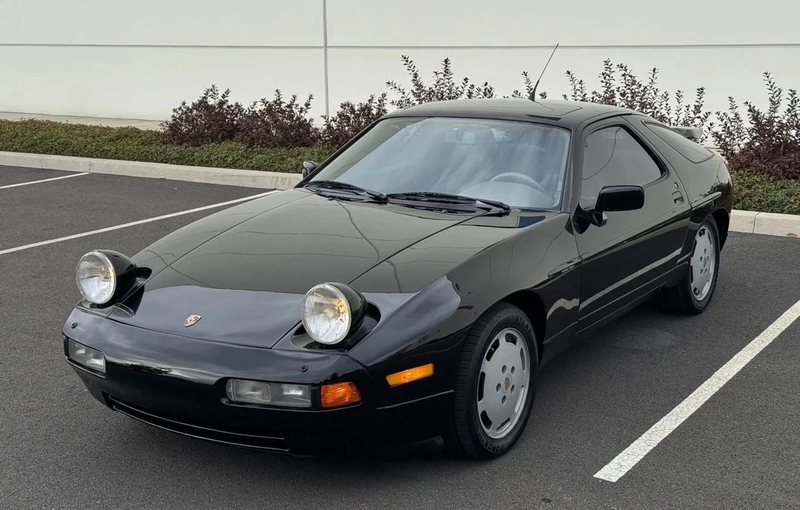 1990 Porsche 928 S4 - Image 2 of 6