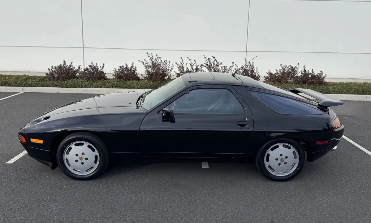 1990 Porsche 928 S4 - Image 4 of 6