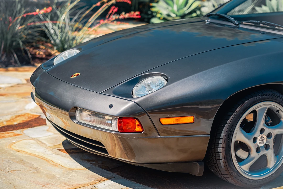 1990 Porsche 928 S4 - Image 14 of 31