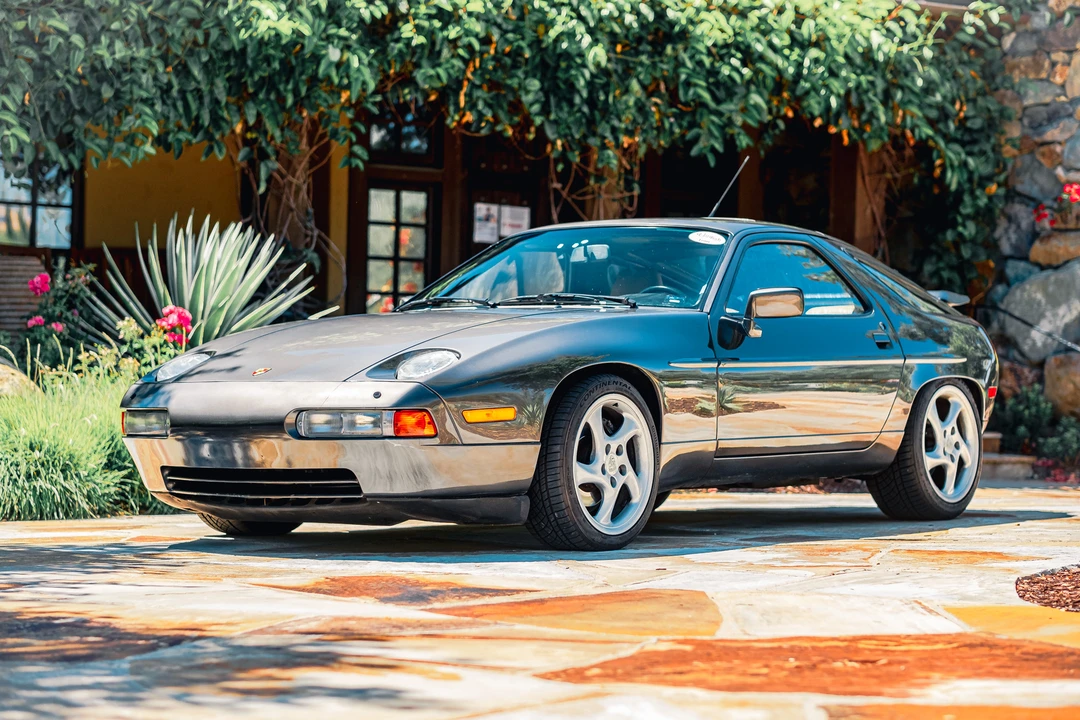 1990 Porsche 928 S4 - Image 2 of 31