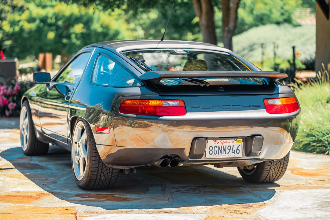 1990 Porsche 928 S4 - Image 12 of 31