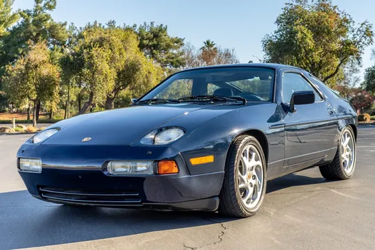 1990 Porsche 928 S4