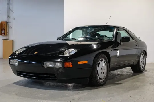 1990 Porsche 928 S4