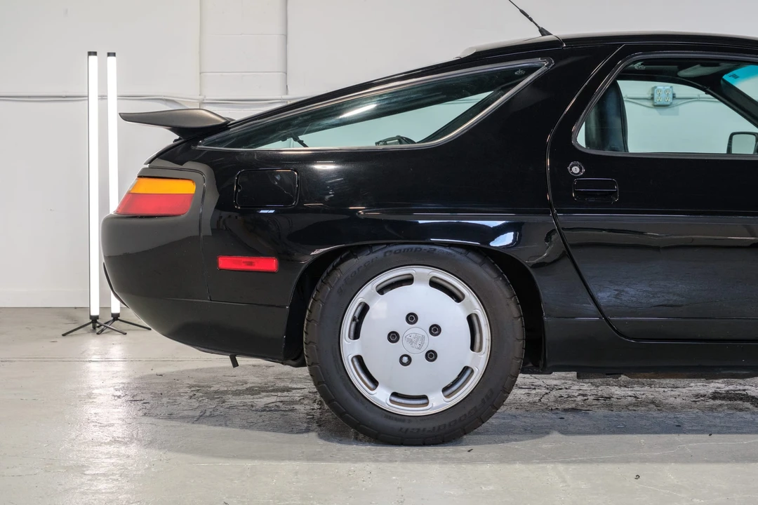 1990 Porsche 928 S4 - Image 22 of 31