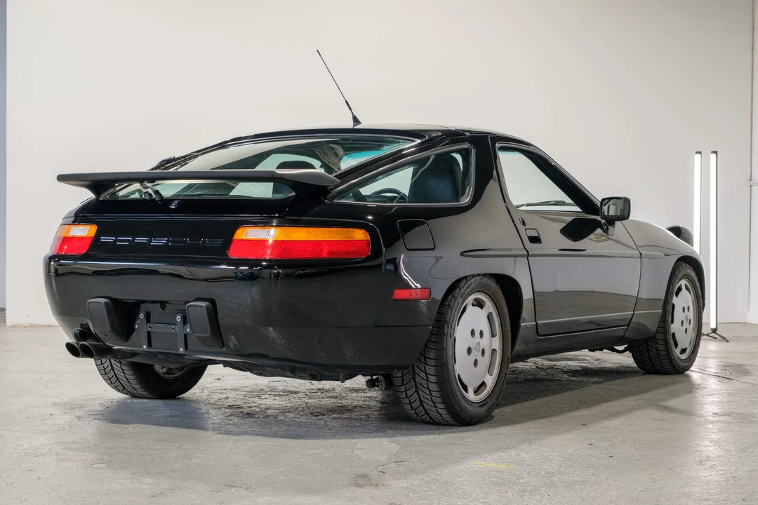 1990 Porsche 928 S4 - Image 11 of 31