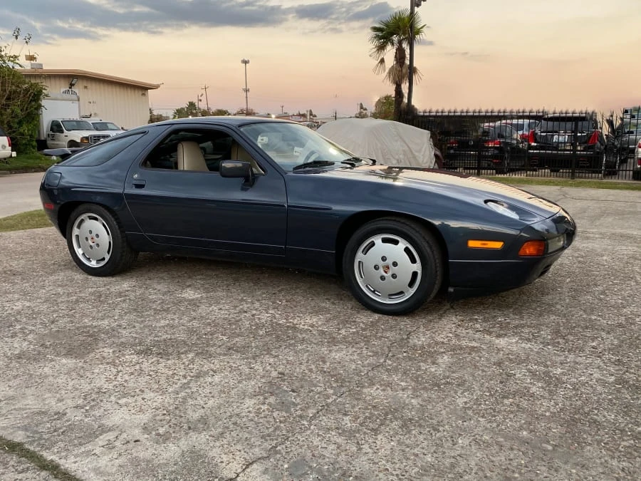 1990 Porsche 928 S4 - Image 15 of 16