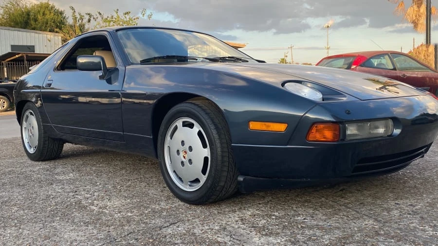 1990 Porsche 928 S4 - Image 15 of 16