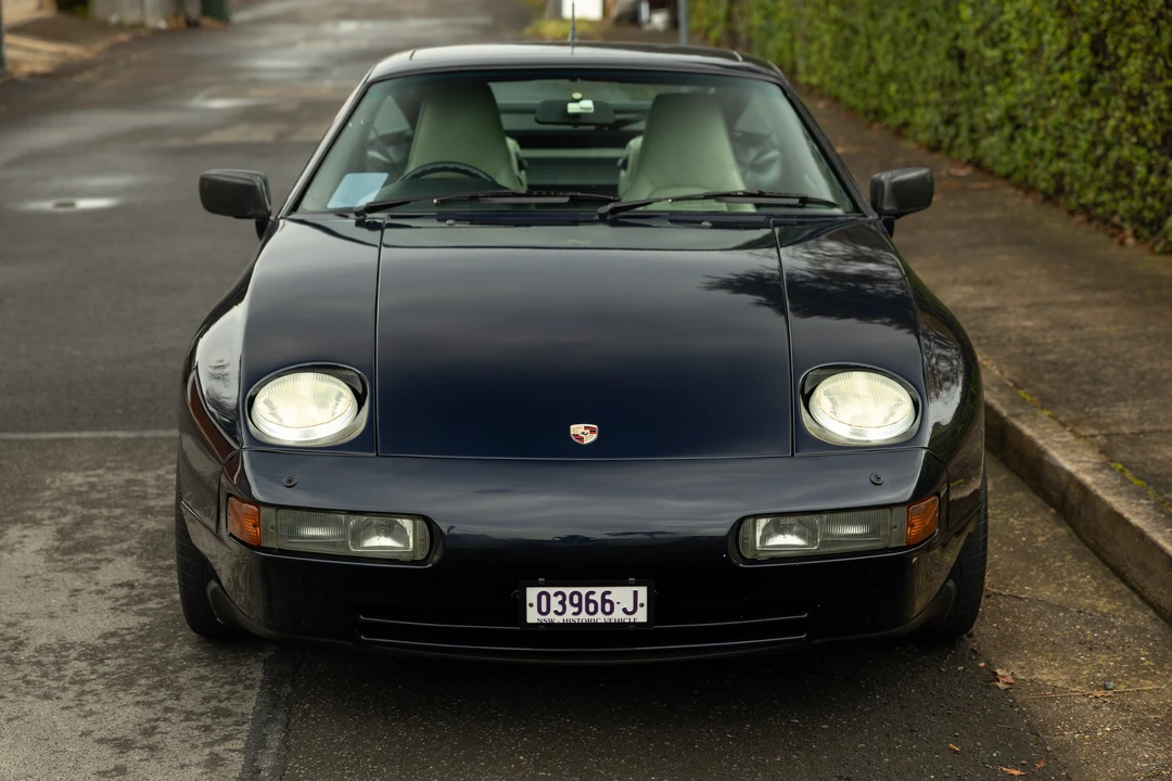 1990 Porsche 928 S4 - Image 2 of 31
