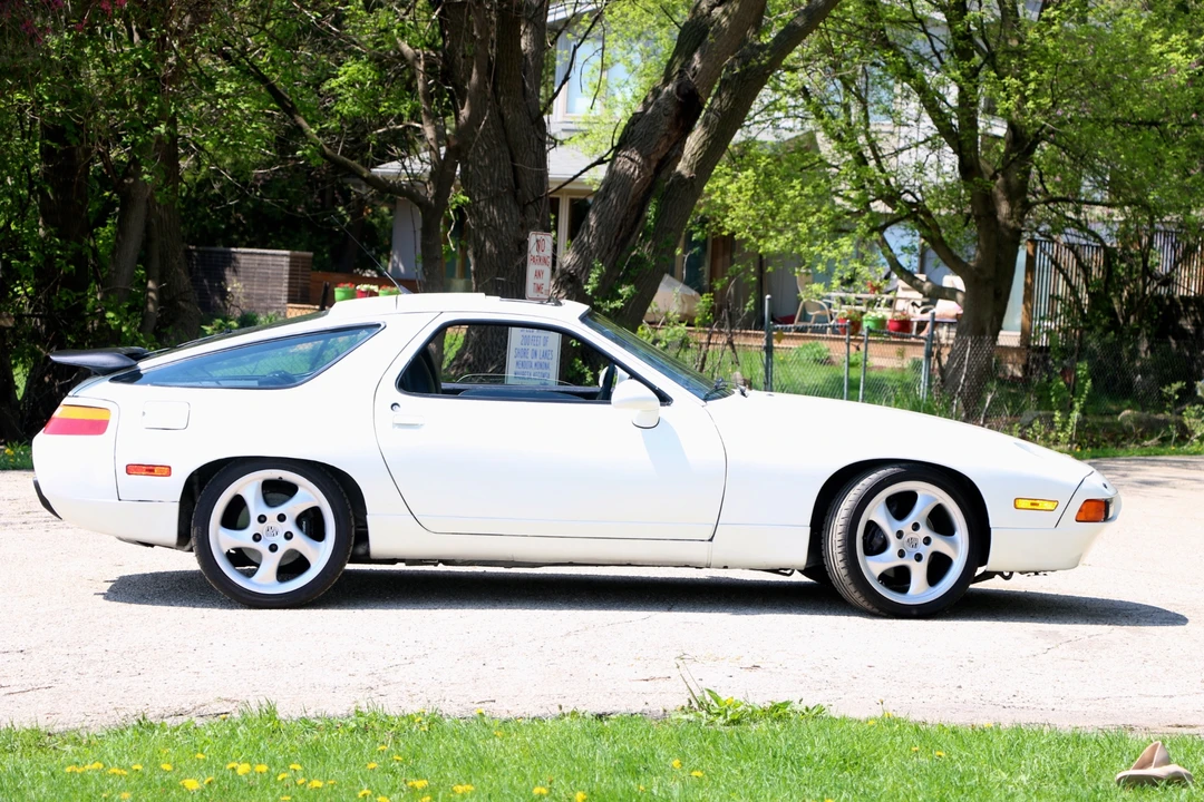 1990 Porsche 928 S4 - Image 4 of 31