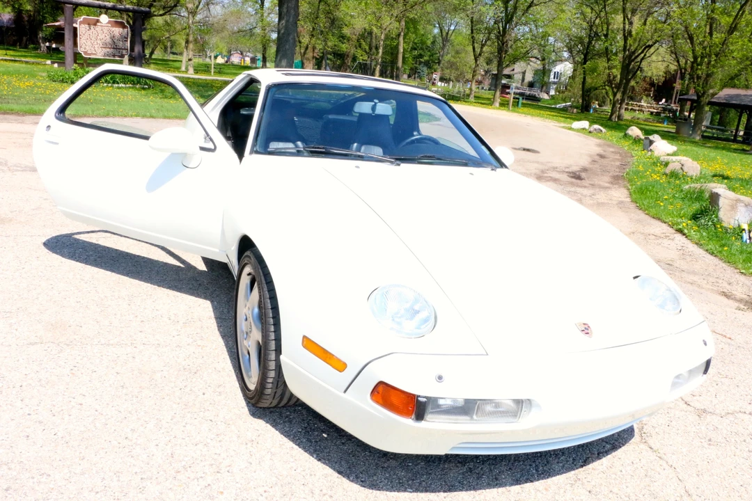 1990 Porsche 928 S4 - Image 29 of 31