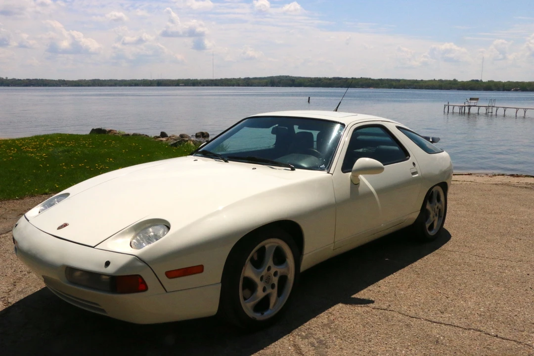1990 Porsche 928 S4 - Image 8 of 31