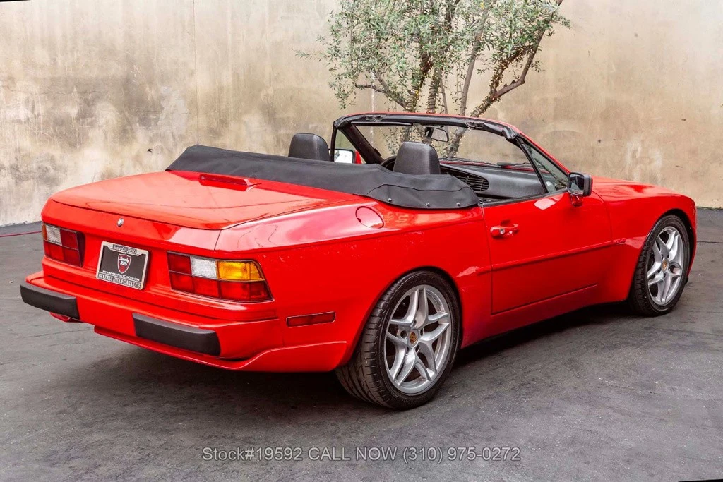 1990 Porsche 944 - Image 6 of 12
