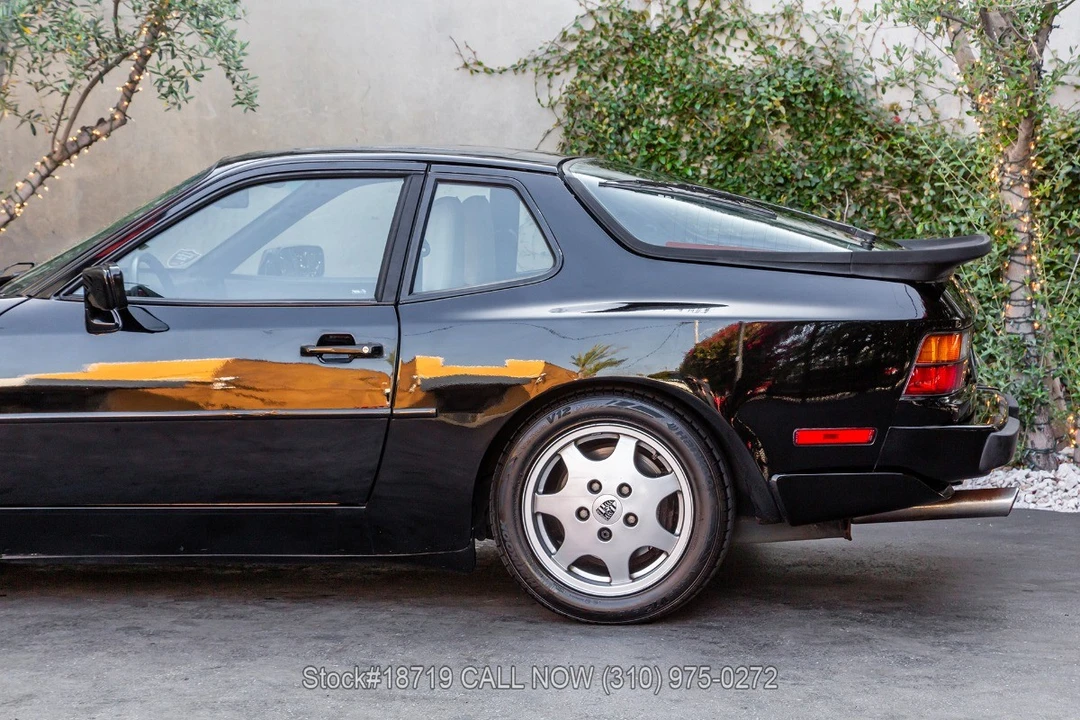 1990 Porsche 944 S2 - Image 14 of 31
