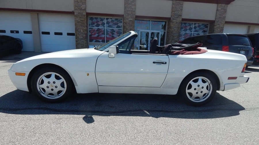 1990 Porsche 944 S2 - Image 2 of 11