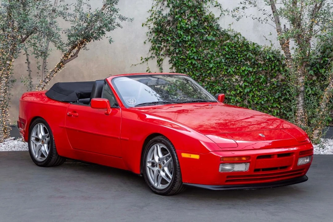 1990 Porsche 944 S2 - Image 14 of 29