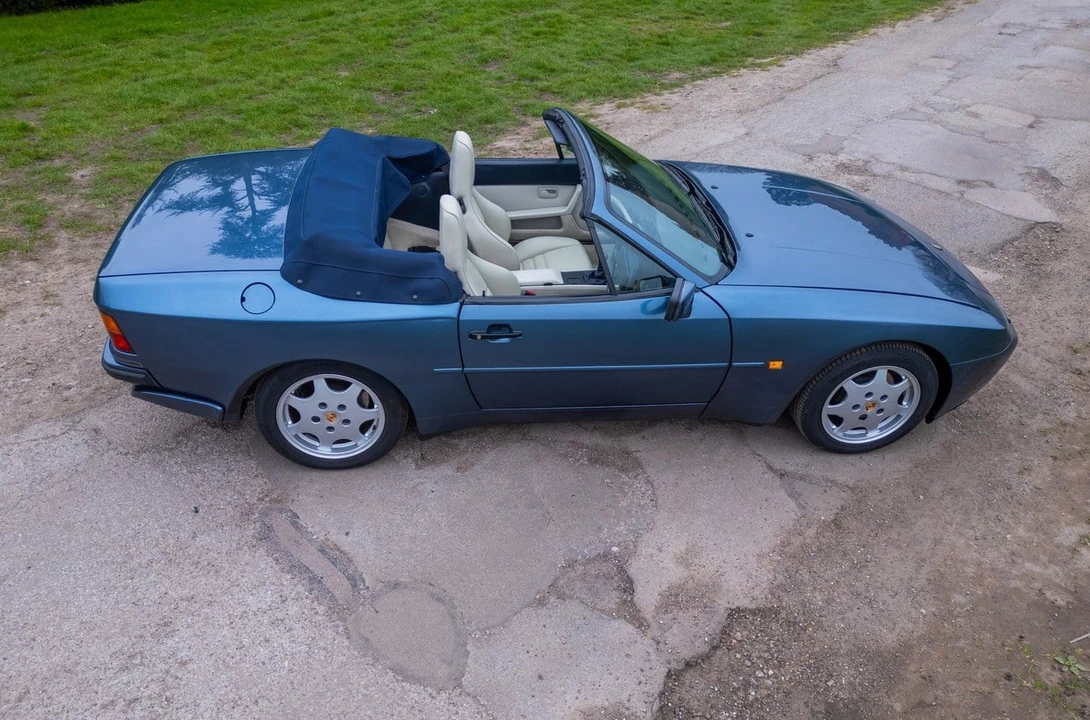 1990 Porsche 944 S2 - Image 16 of 30