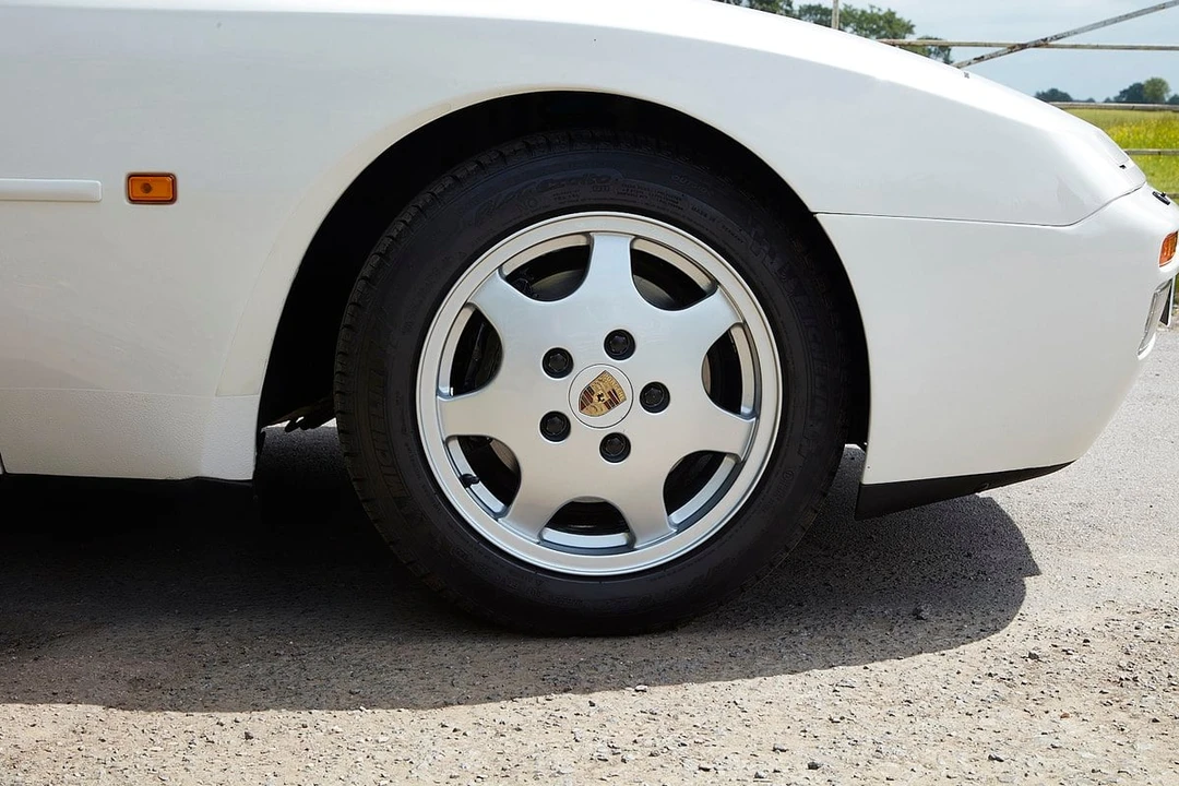 1990 Porsche 944 S2 - Image 12 of 30