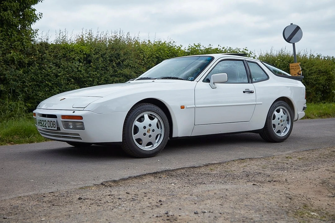1990 Porsche 944 S2 - Image 4 of 30