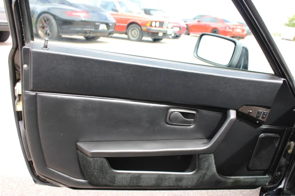 1990 Porsche 944 S2 - Image 13 of 20