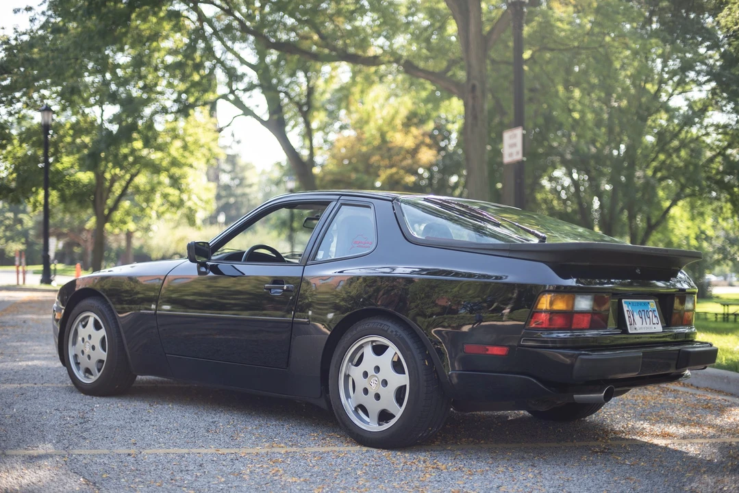 1990 Porsche 944 S2 - Image 8 of 31