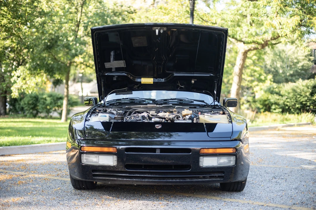 1990 Porsche 944 S2 - Image 2 of 31