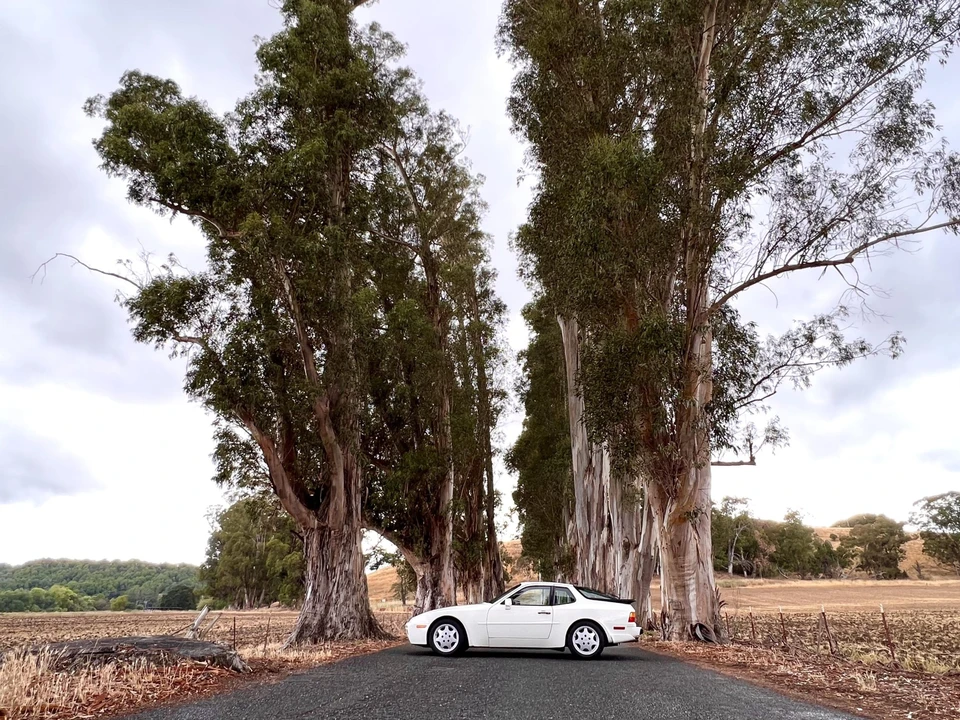 1990 Porsche 944 S2 - Image 2 of 31
