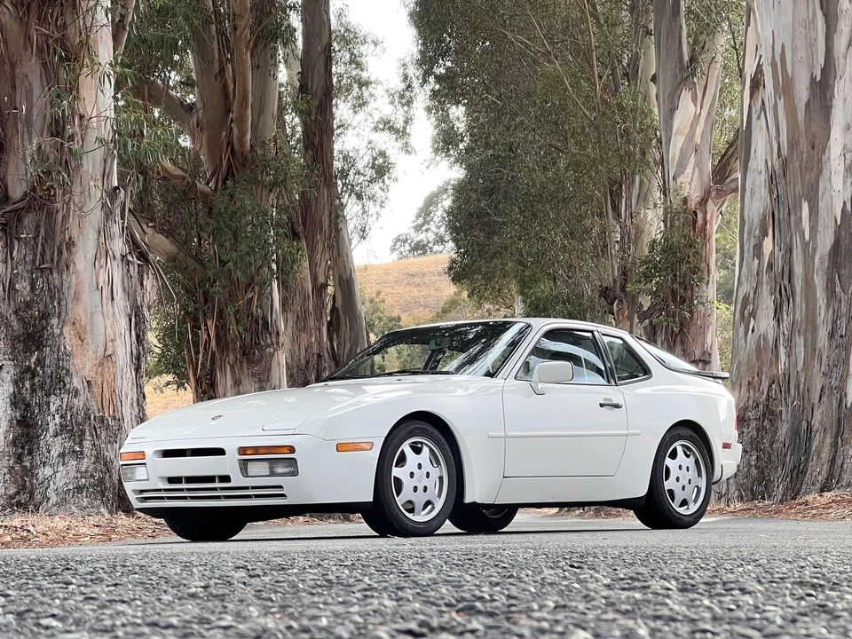 1990 Porsche 944 S2 - Image 6 of 31