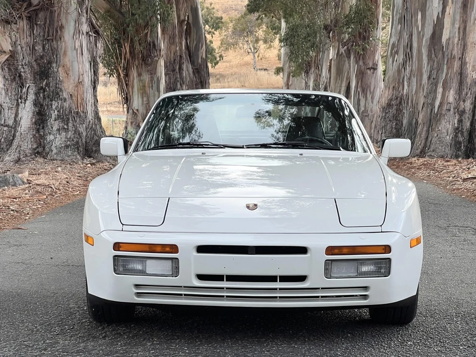 1990 Porsche 944 S2 - Image 14 of 31