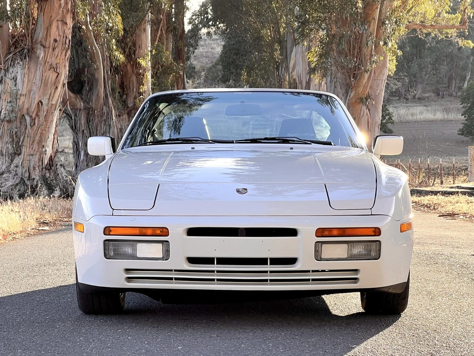 1990 Porsche 944 S2 - Image 16 of 31