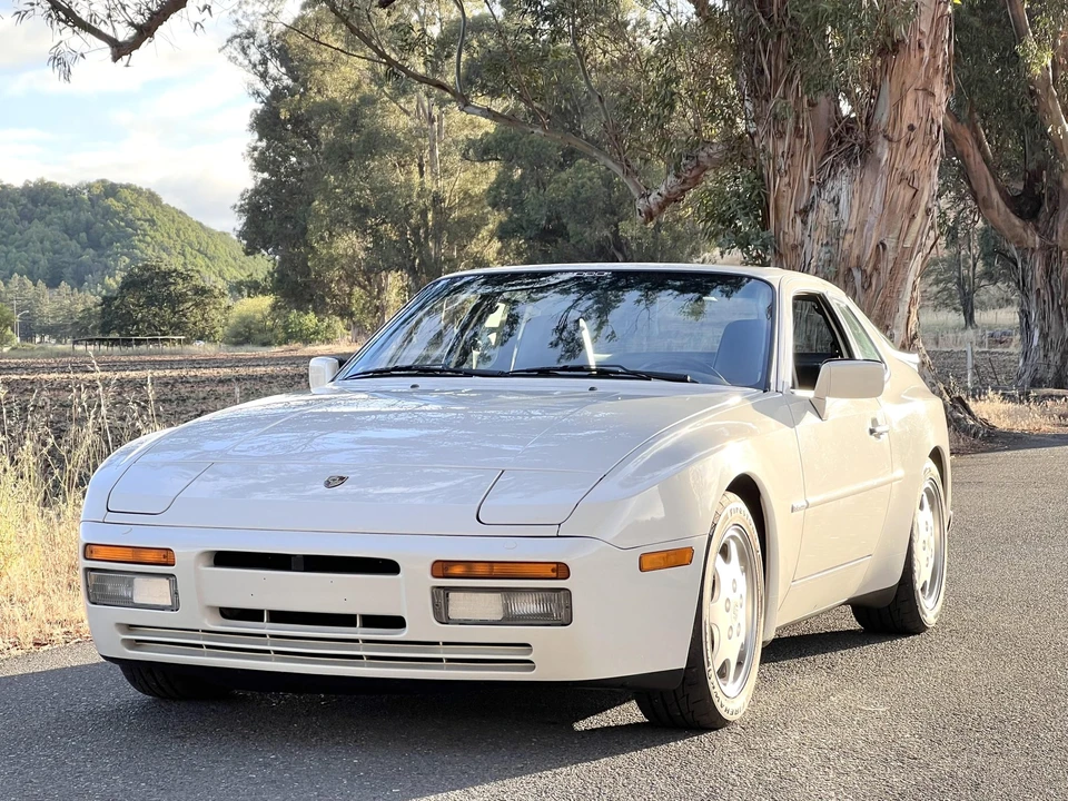 1990 Porsche 944 S2 - Image 4 of 31