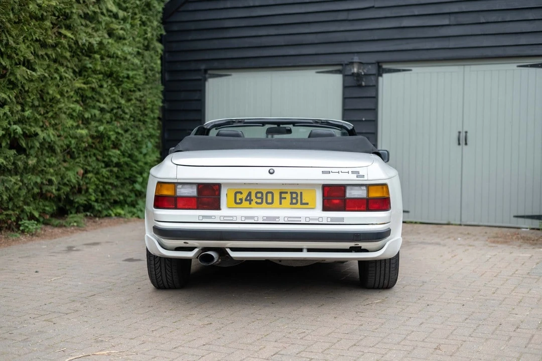 1990 Porsche 944 S2 - Image 17 of 30