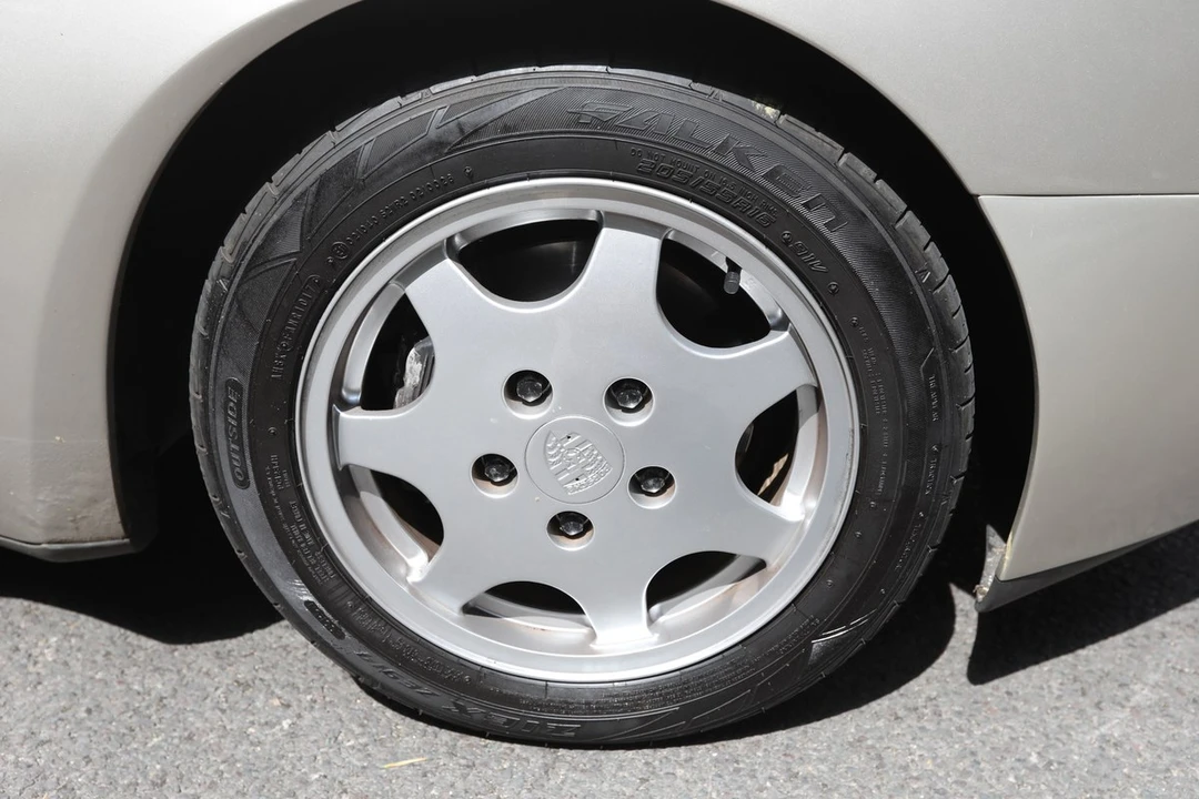 1990 Porsche 944 S2 - Image 22 of 30