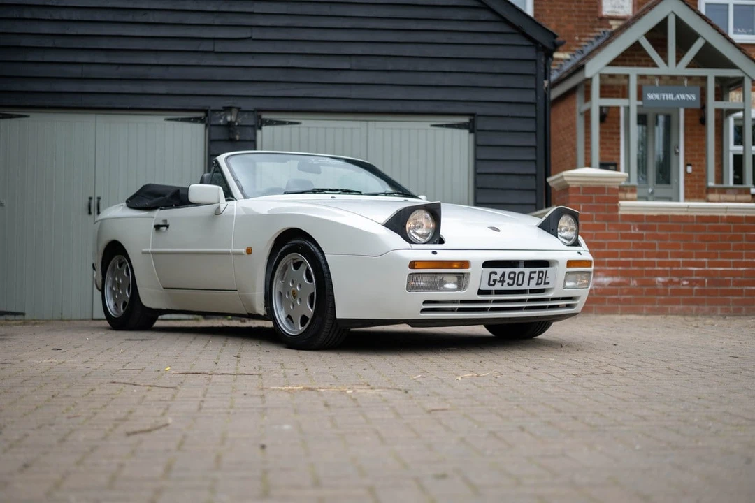 1990 Porsche 944 S2 - Image 13 of 30
