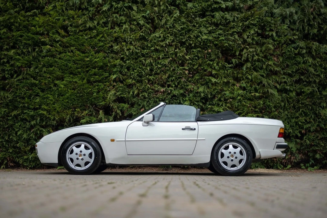 1990 Porsche 944 S2 - Image 19 of 30