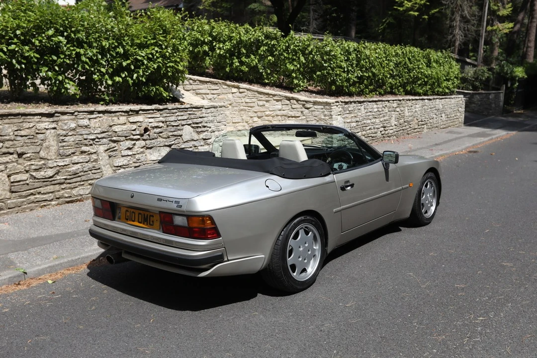 1990 Porsche 944 S2 - Image 10 of 30