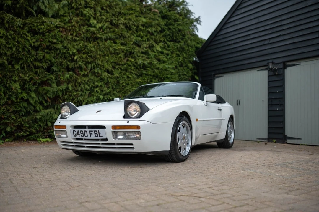 1990 Porsche 944 S2 - Image 14 of 30
