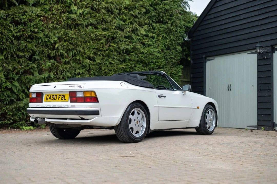1990 Porsche 944 S2 - Image 16 of 30