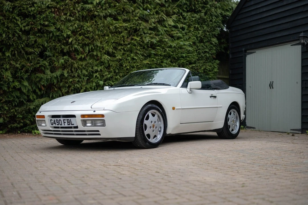 1990 Porsche 944 S2 - Image 6 of 30