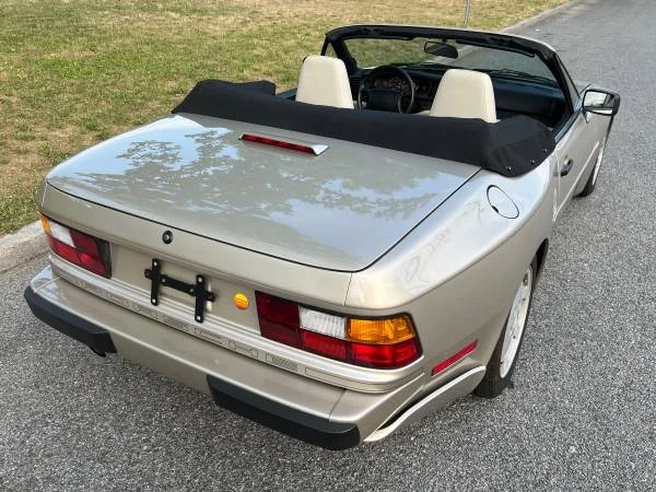 1990 Porsche 944 S2 - Image 10 of 21