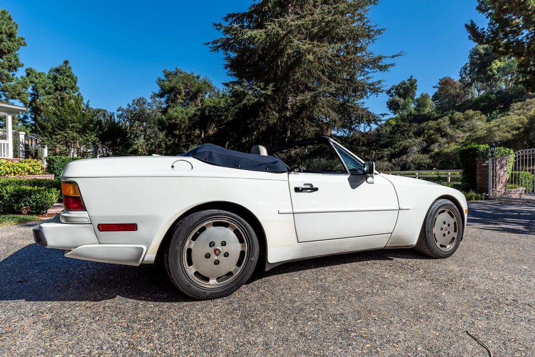 1990 Porsche 944 S2 - Image 27 of 31