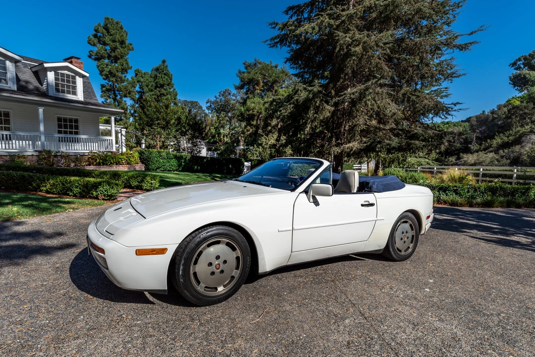 1990 Porsche 944 S2 - Image 2 of 31