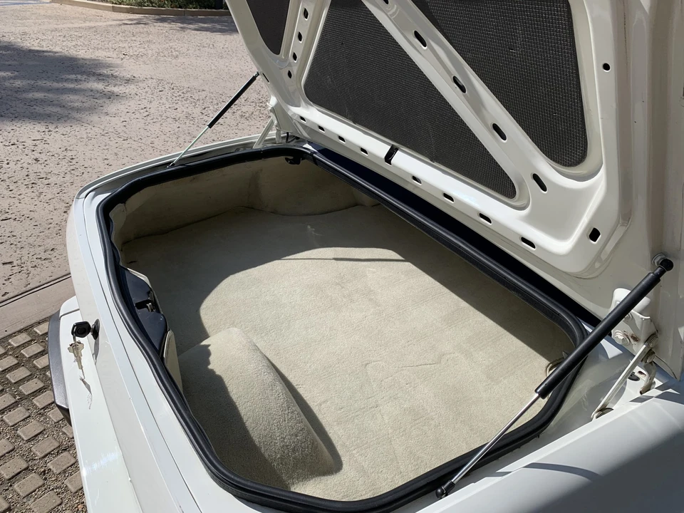 1990 Porsche 944 S2 - Image 28 of 31