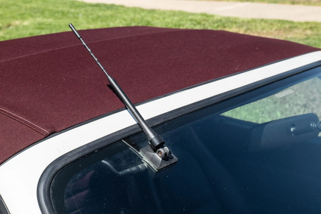 1990 Porsche 944 S2 - Image 17 of 31