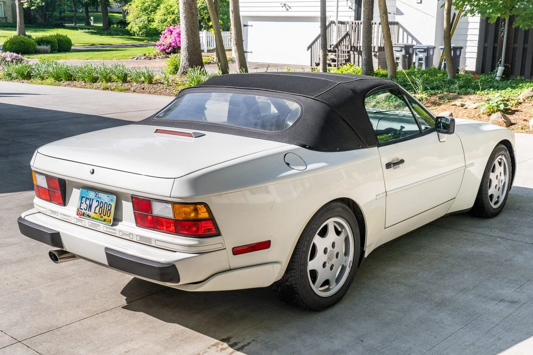 1990 Porsche 944 S2 - Image 5 of 31