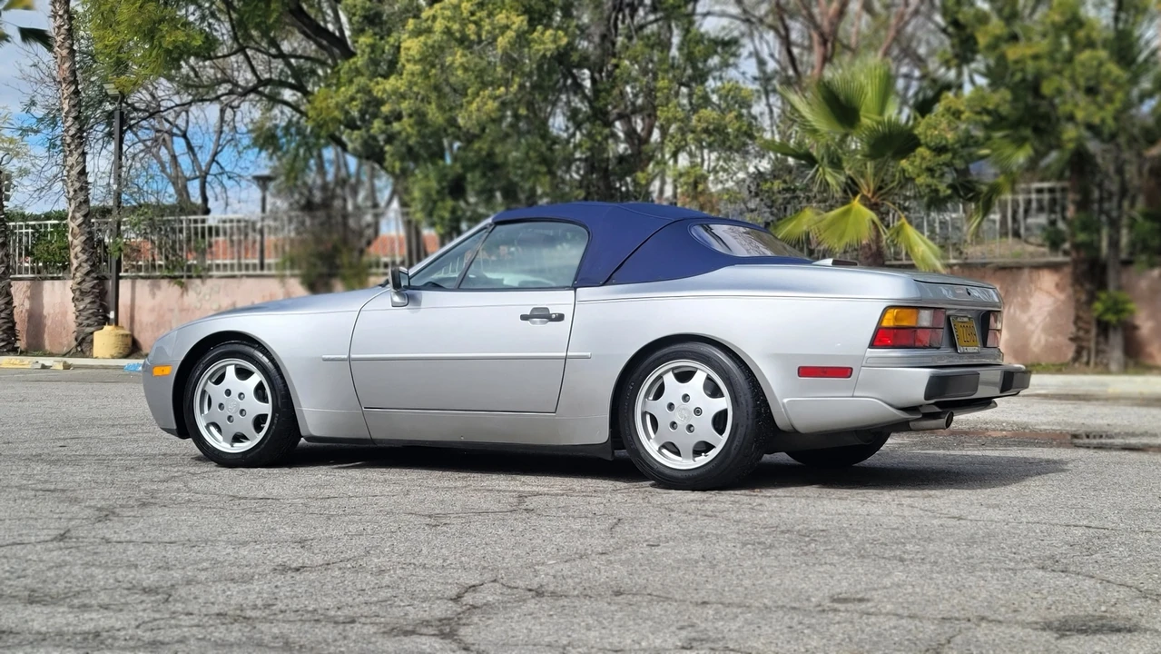 1990 Porsche 944 S2 - Image 7 of 31