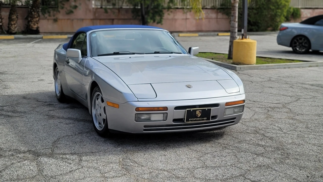 1990 Porsche 944 S2 - Image 17 of 31