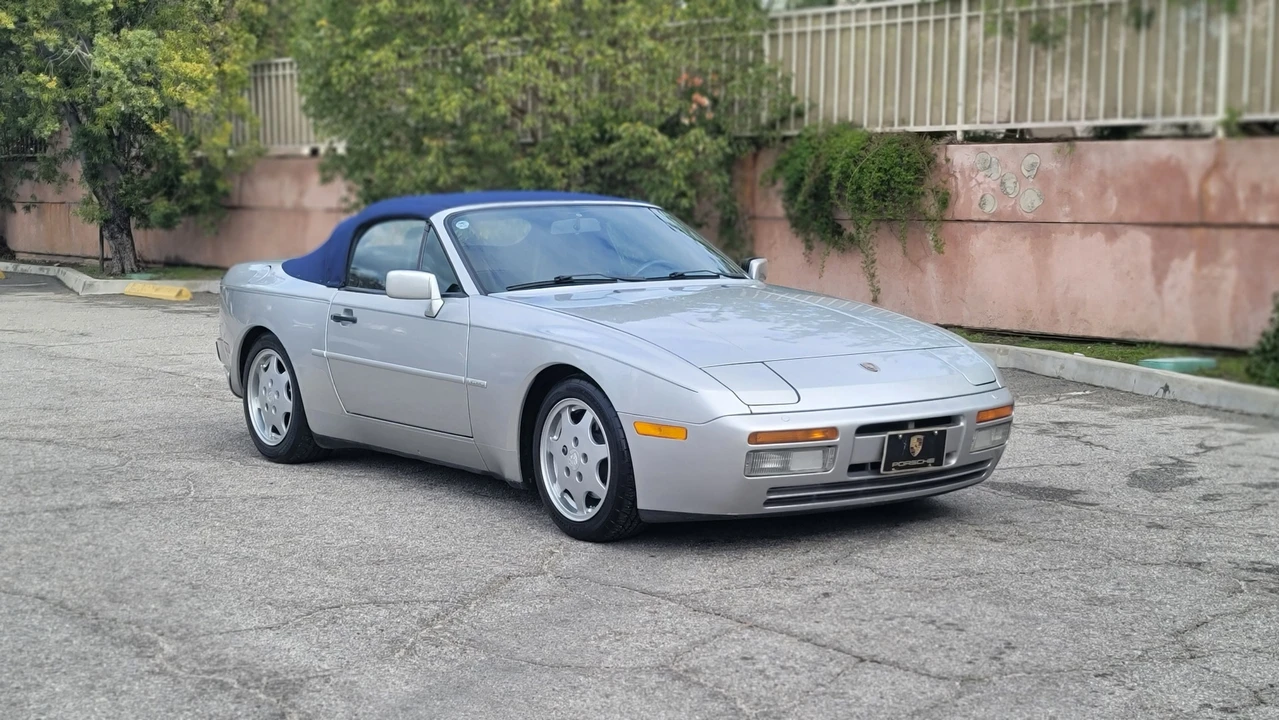 1990 Porsche 944 S2 - Image 14 of 31
