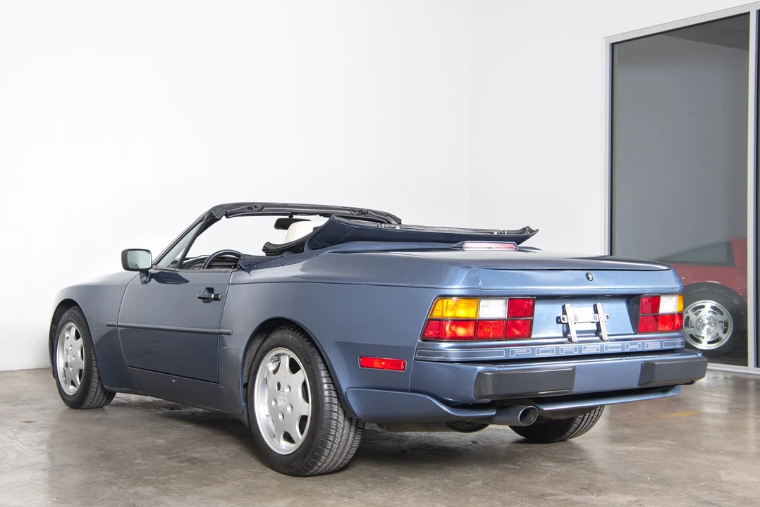 1990 Porsche 944 S2 - Image 13 of 31